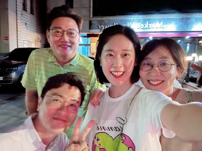 [SCin스타] 편가르기 시작? '박지윤과 이혼' 최동석, KBS 동기들과 